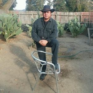 Meet your Posher, Arnoldo